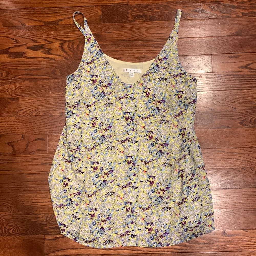 NWT Cabi Scatter Print Cami
